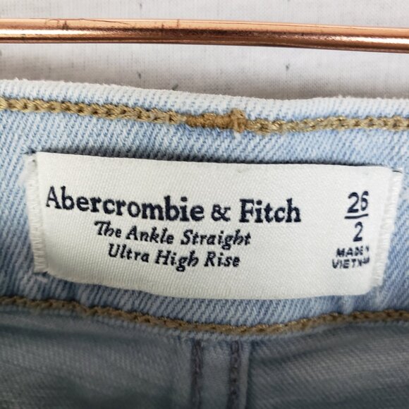 Abercrombie & Fitch Ultra High Rise Ankle Straight Jean Light Wash size 26 - Picture 5 of 12